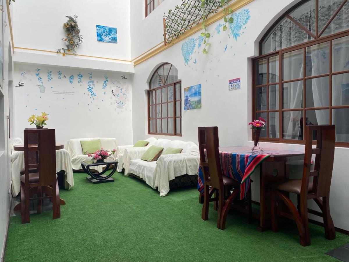 Hostal Arauco โอตาวาโล ภายนอก รูปภาพ