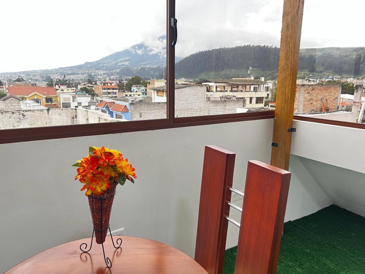 Hostal Arauco โอตาวาโล ภายนอก รูปภาพ